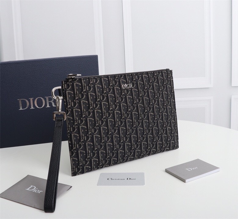 Christian Dior Clutch Bags